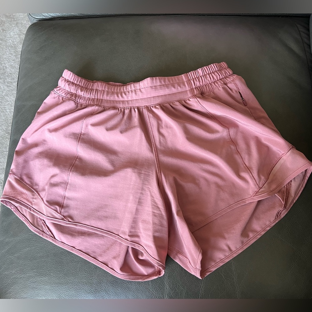 Lululemon Hotty Hot Low-Rise Lined Short 4”